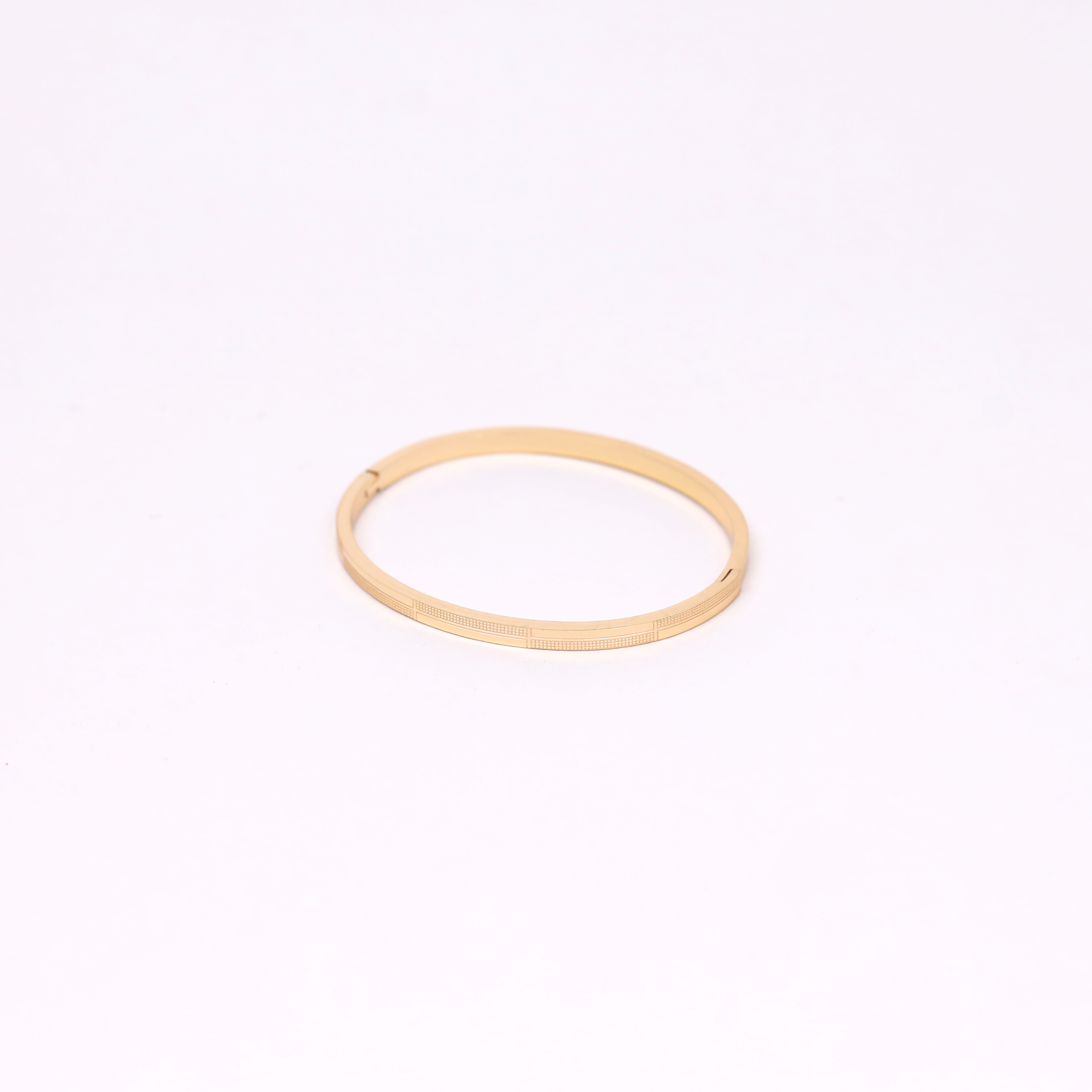 Light Gold Slim Bracelet