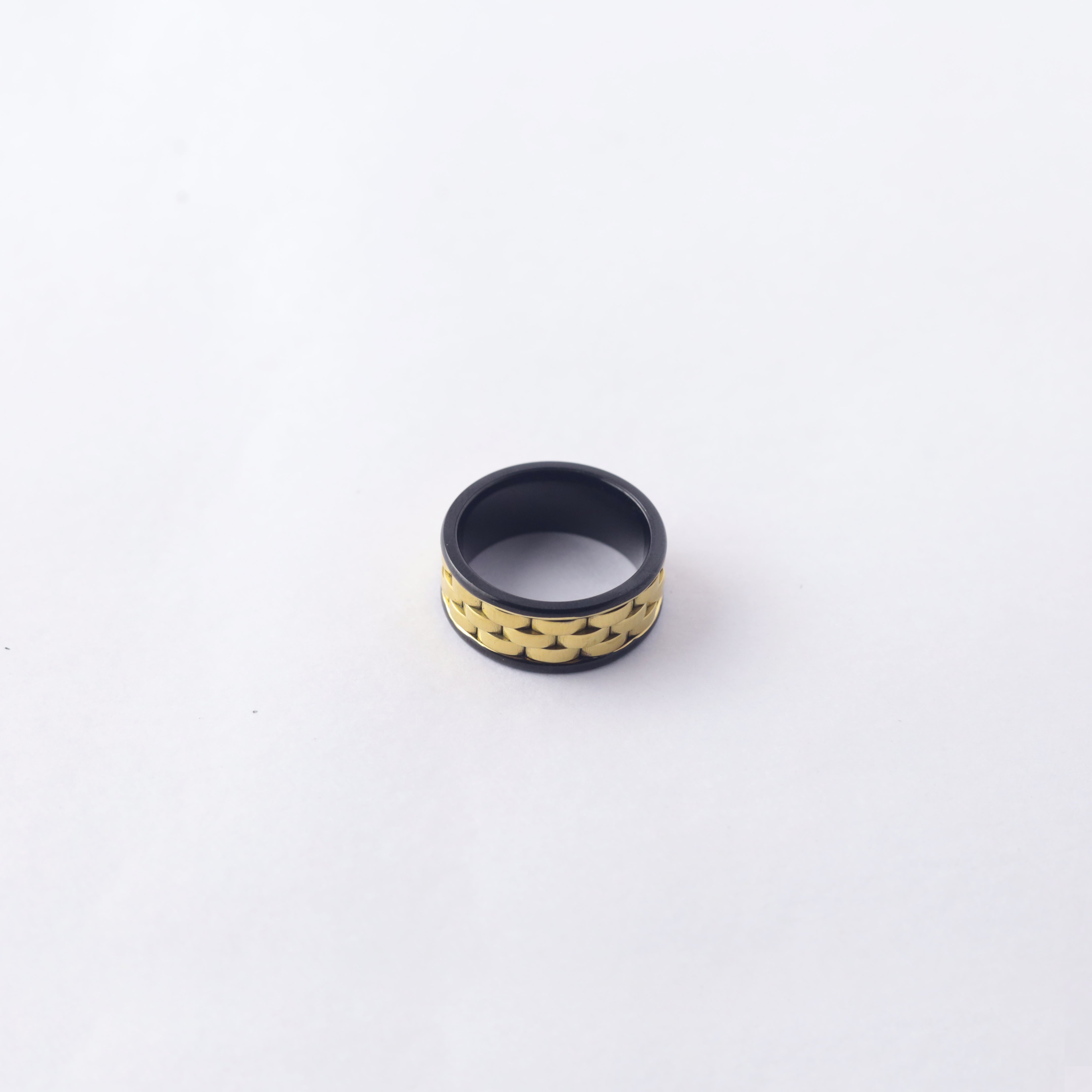 Black Ring with Gold Chain Link