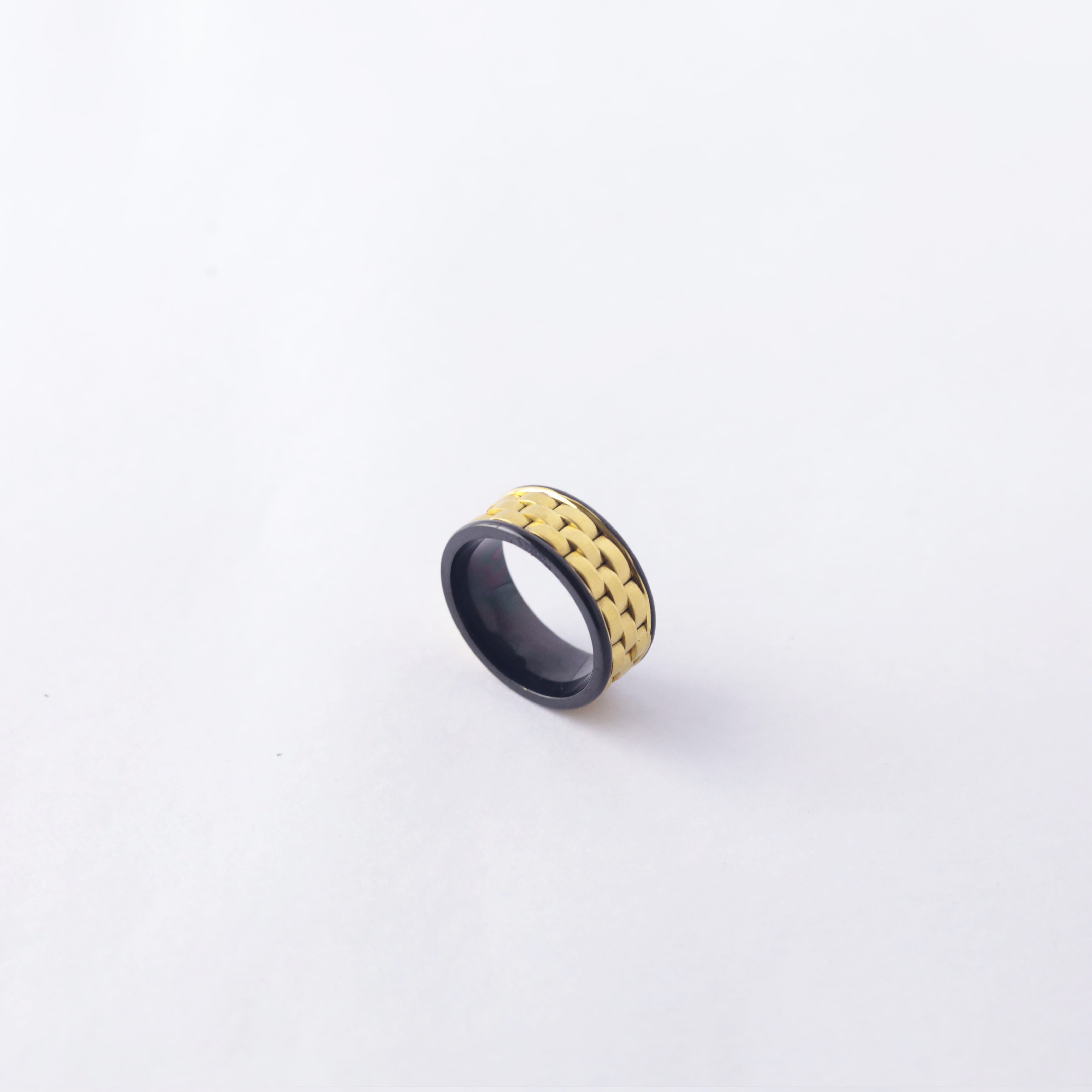 Black Ring with Gold Chain Link